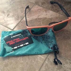 Lululemon Seawheeze 2018 sunglasses